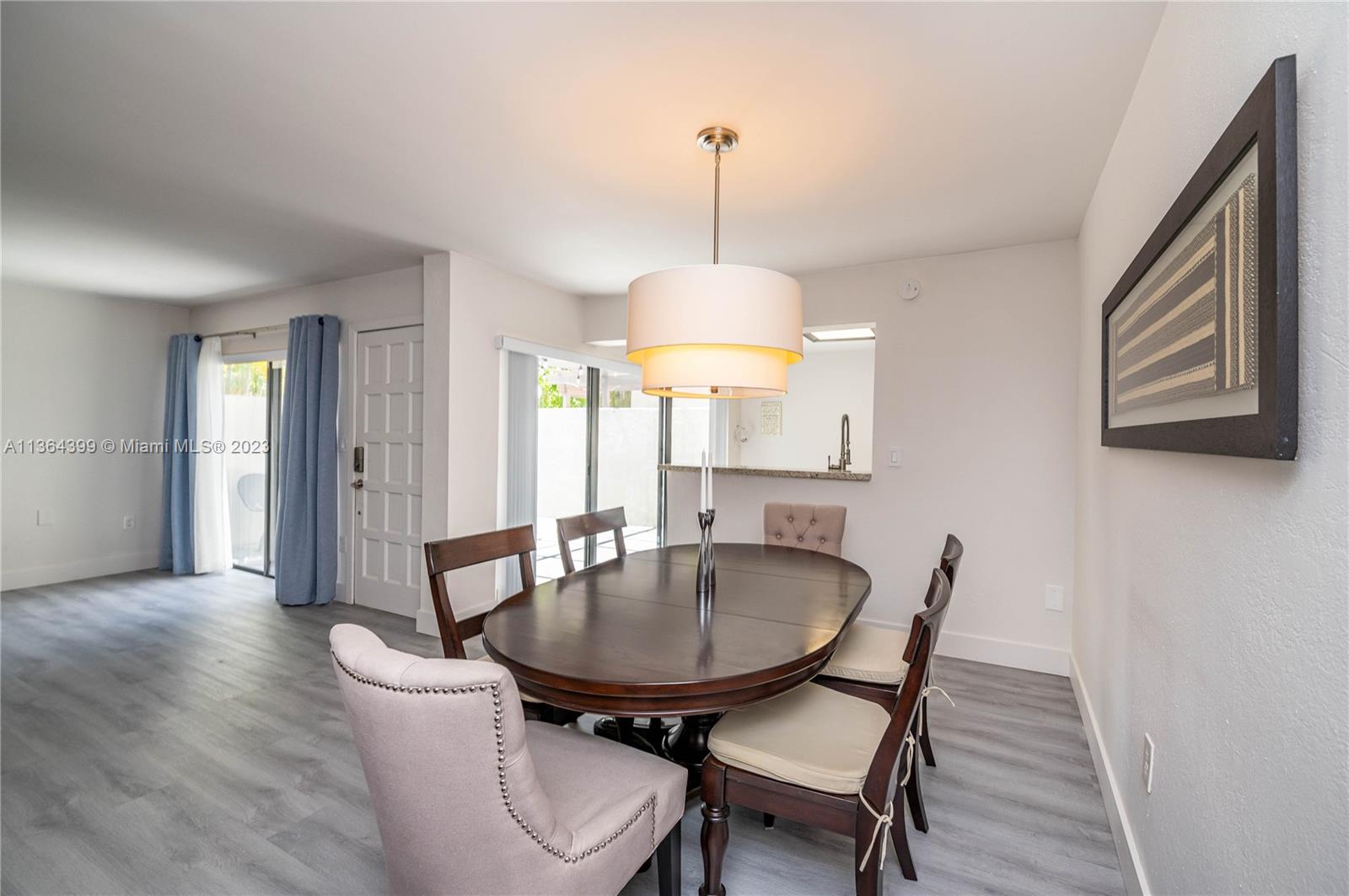 OASIS NO FOUR CONDO - Residential Lease