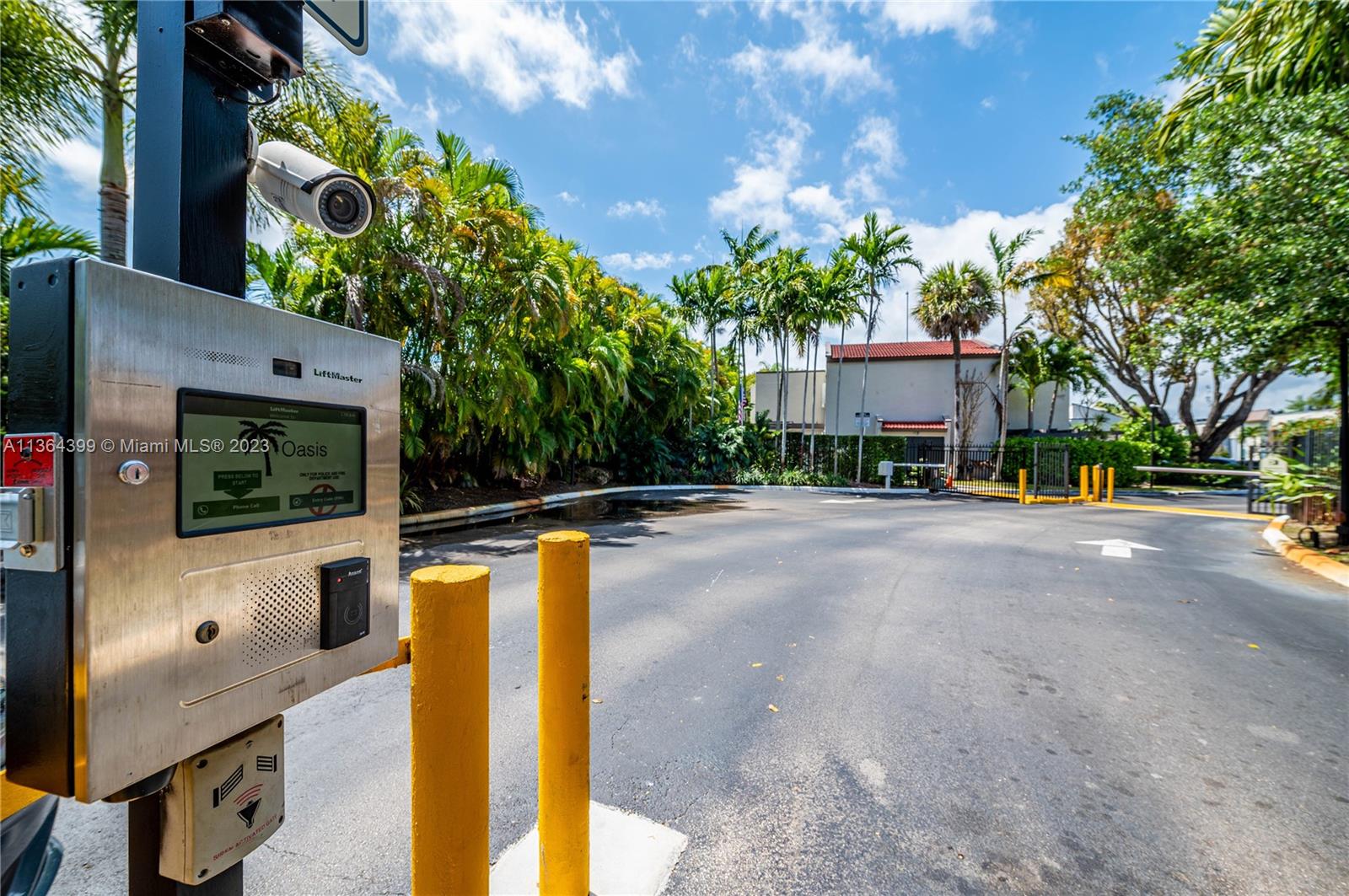 OASIS NO FOUR CONDO - Residential Lease