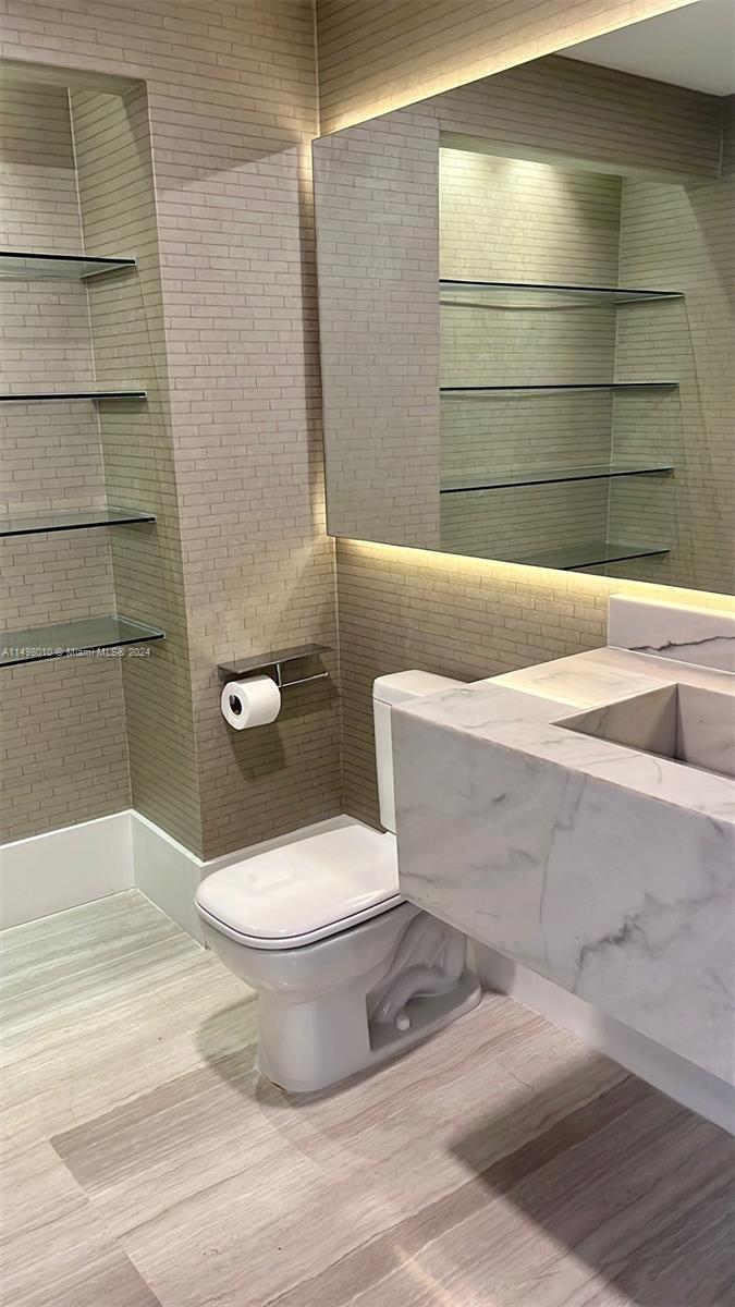 MARINA PALMS RESIDENCES - Residential Lease