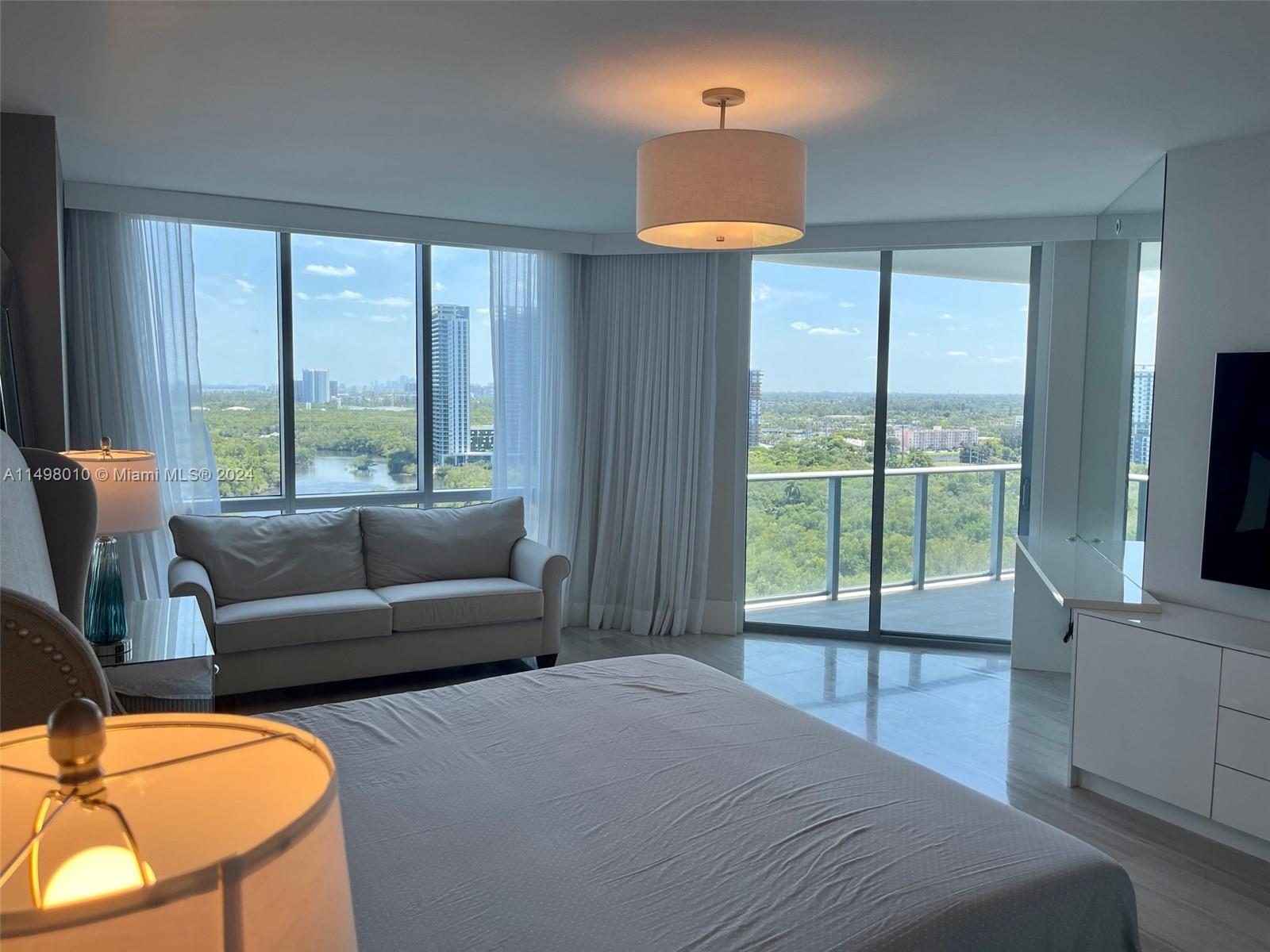 MARINA PALMS RESIDENCES - Residential Lease
