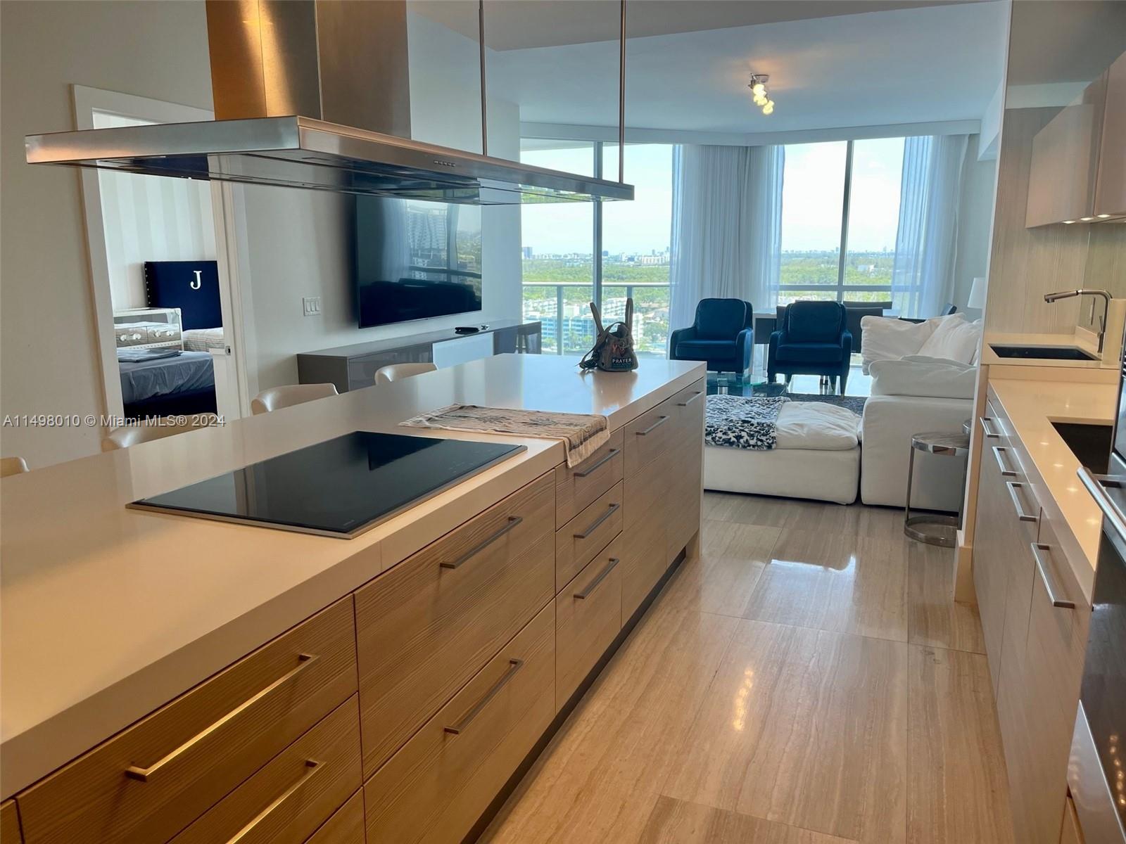 MARINA PALMS RESIDENCES - Residential Lease