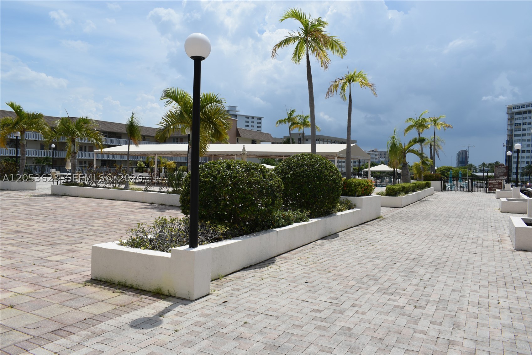PRINCE GEORGE ARMS CONDO - Residential Lease