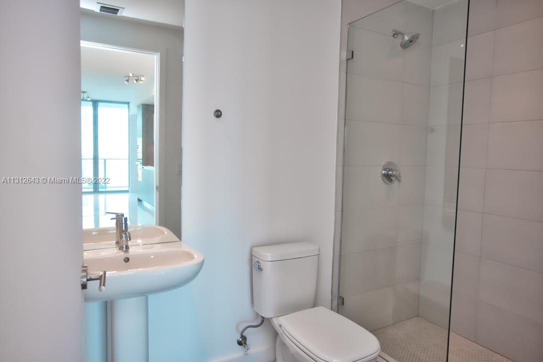 BISCAYNE BEACH CONDO - Residential Lease