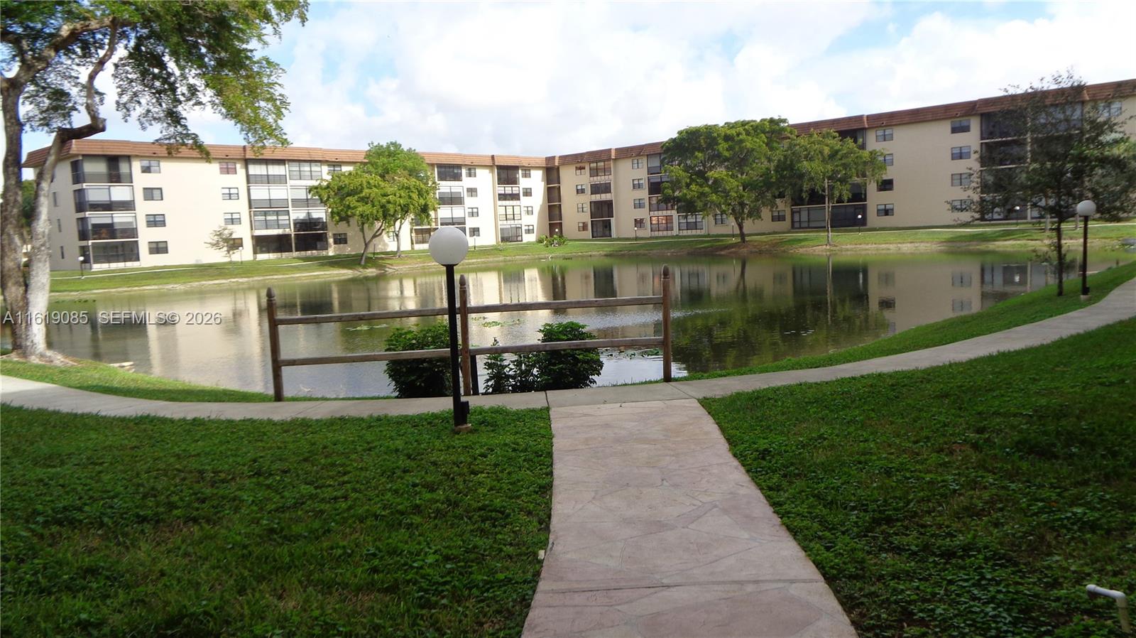 LAKES OF CARRIAGE HILLS - Residential