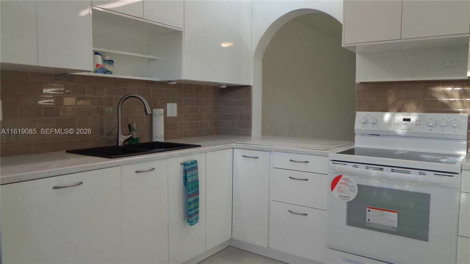LAKES OF CARRIAGE HILLS - Residential