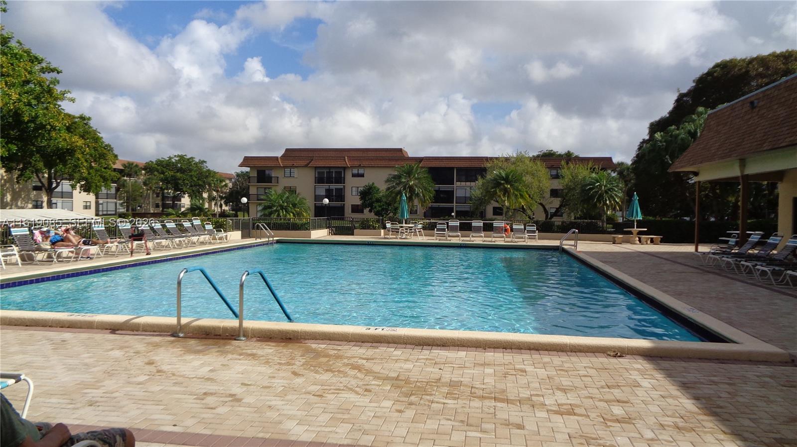 LAKES OF CARRIAGE HILLS - Residential