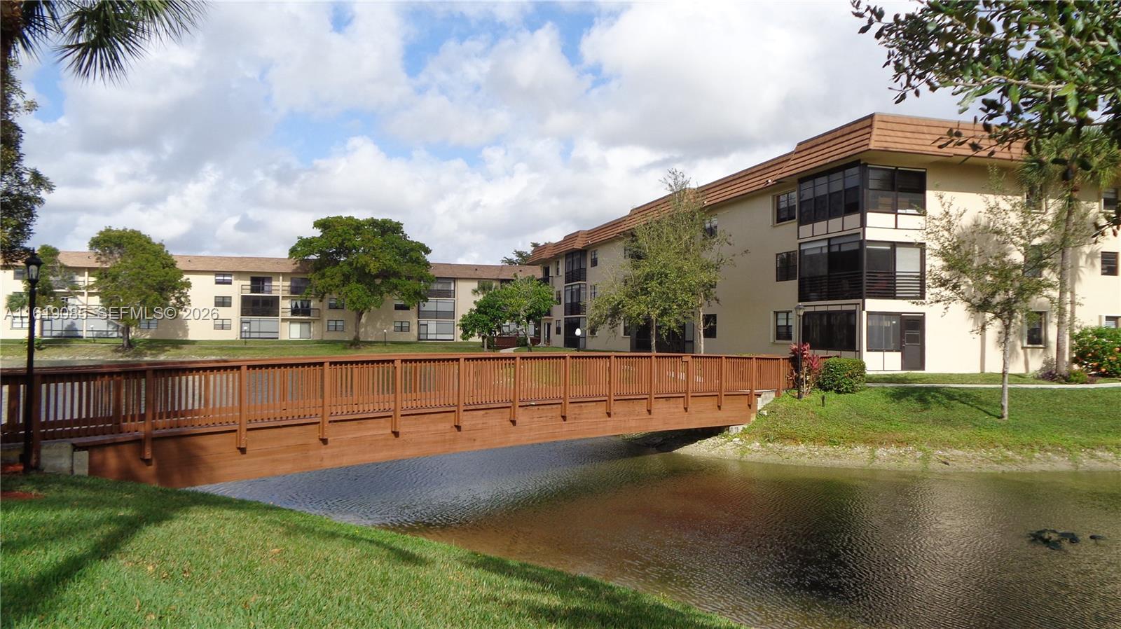 LAKES OF CARRIAGE HILLS - Residential