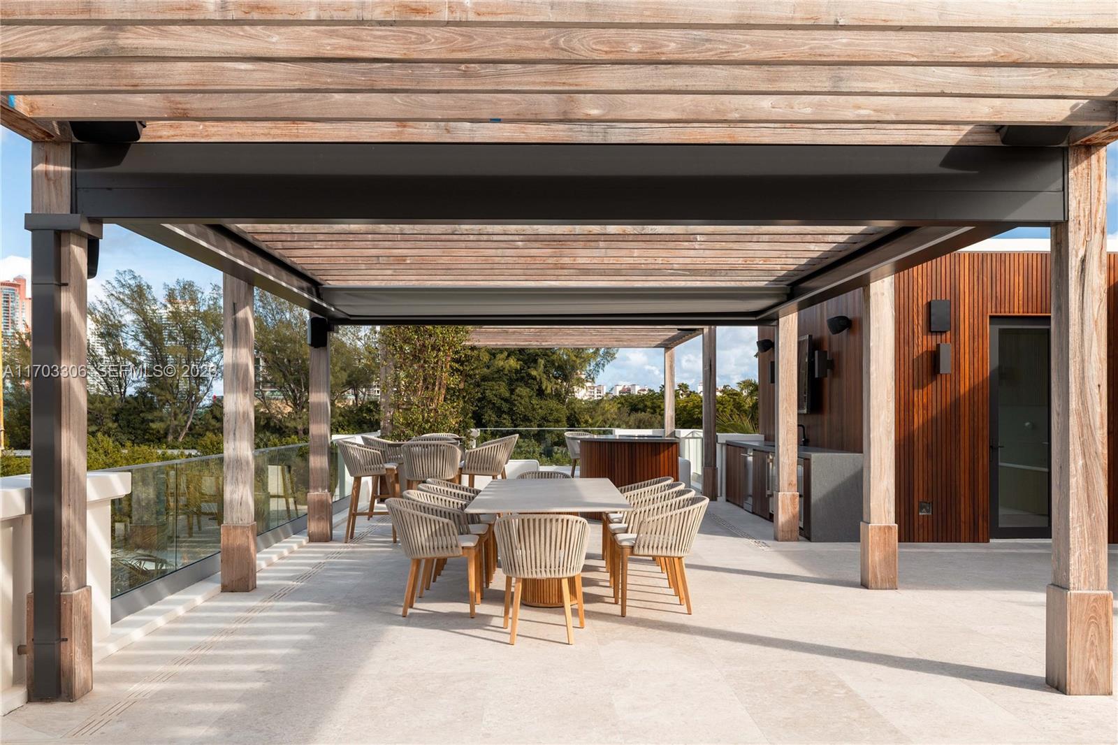 LINDISFARNE ON FISHER ISL - Residential