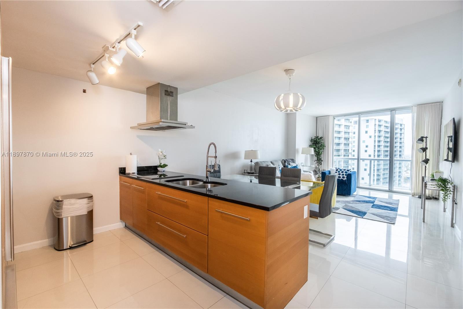 ICON BRICKELL CONDO NO 3 - Residential Lease