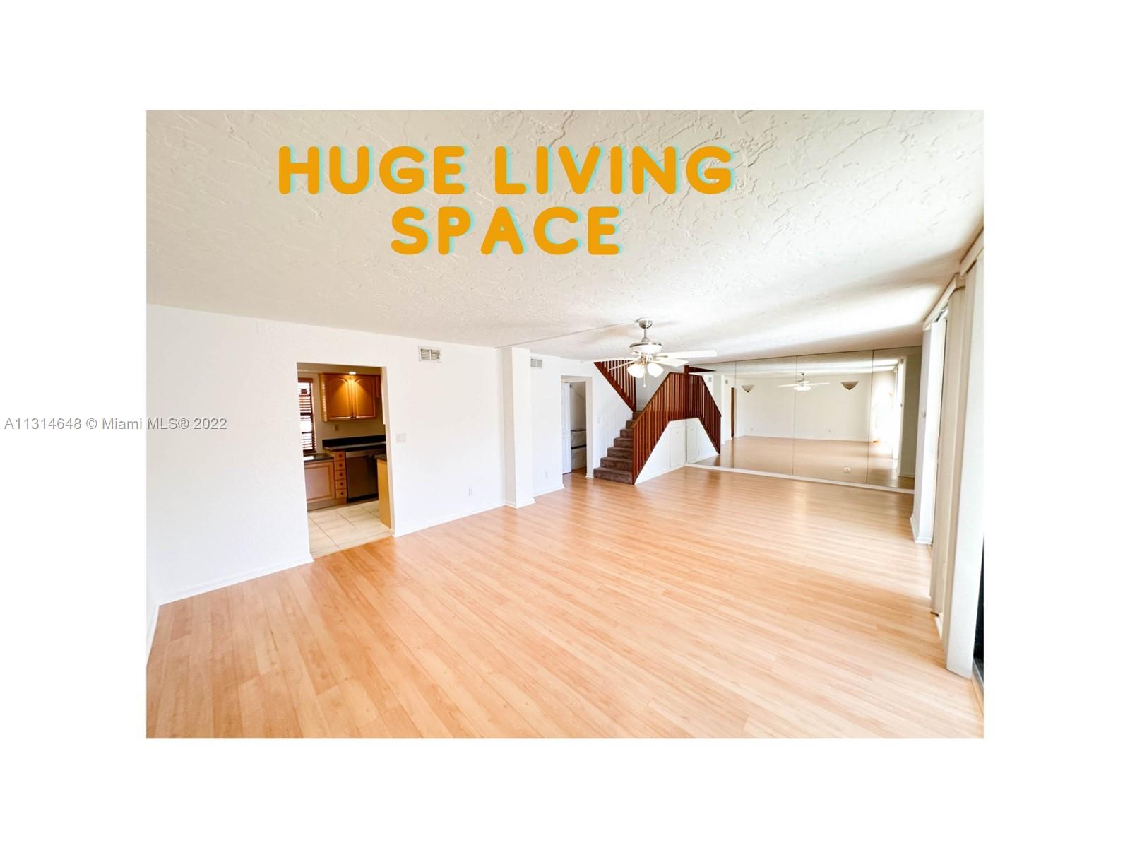 LAGO WEST CONDOMINIUM - Residential