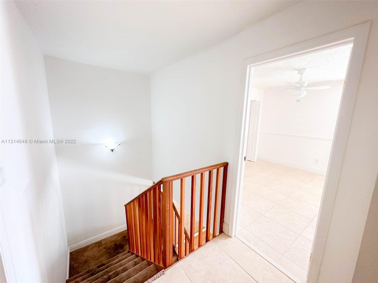 LAGO WEST CONDOMINIUM - Residential