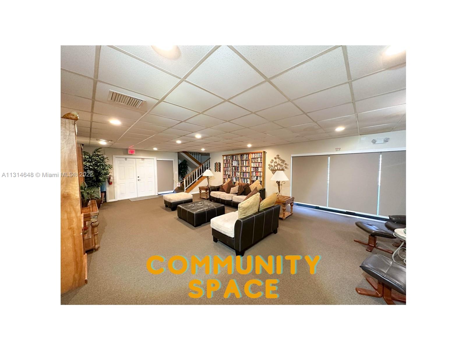 LAGO WEST CONDOMINIUM - Residential
