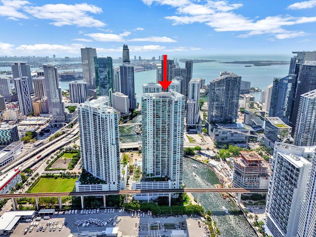 MINT CONDO - Residential