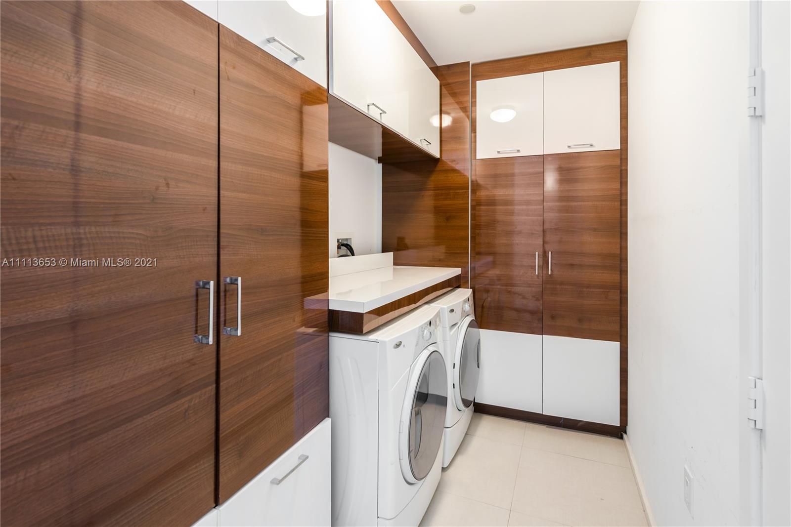 MARQUIS CONDO - Residential