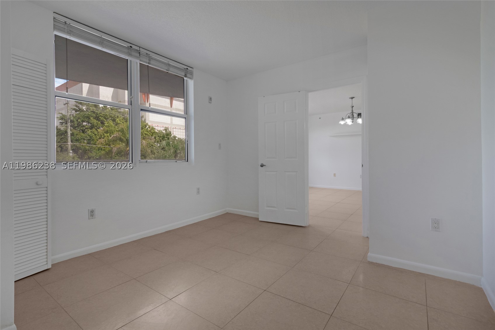 BREEZE CONDO - Residential
