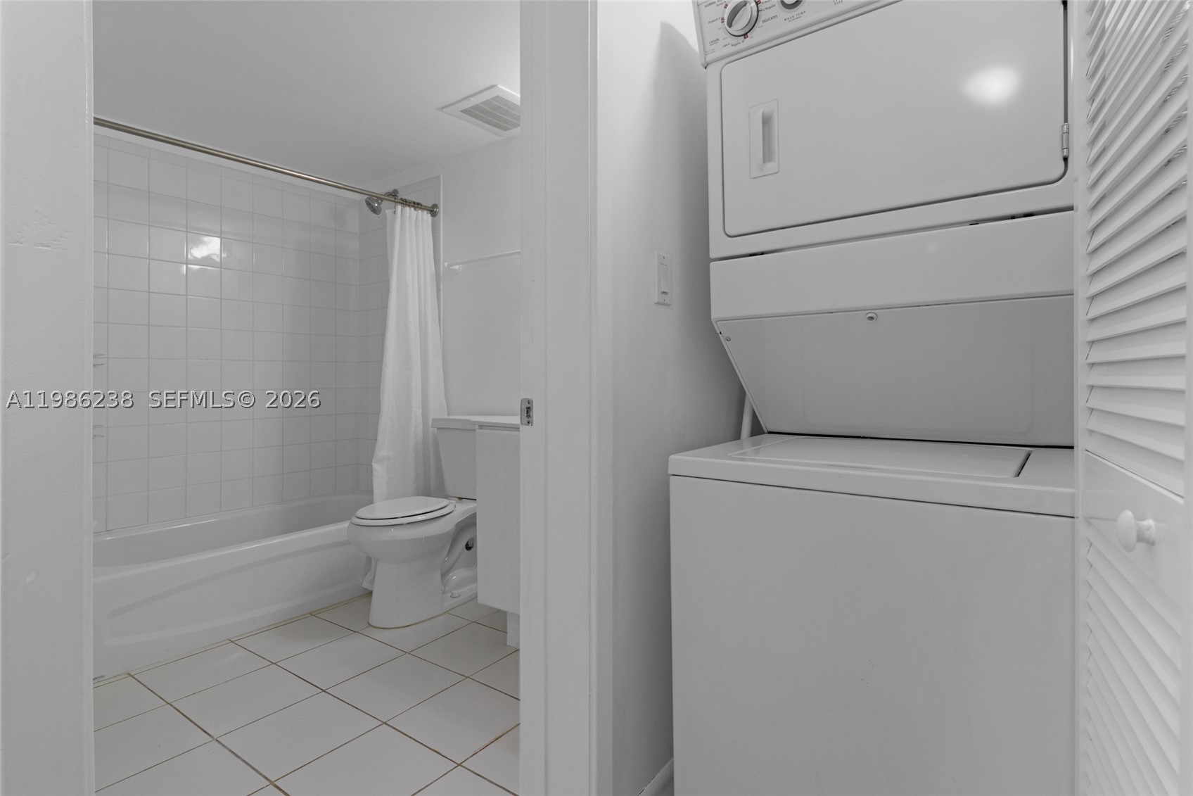 BREEZE CONDO - Residential