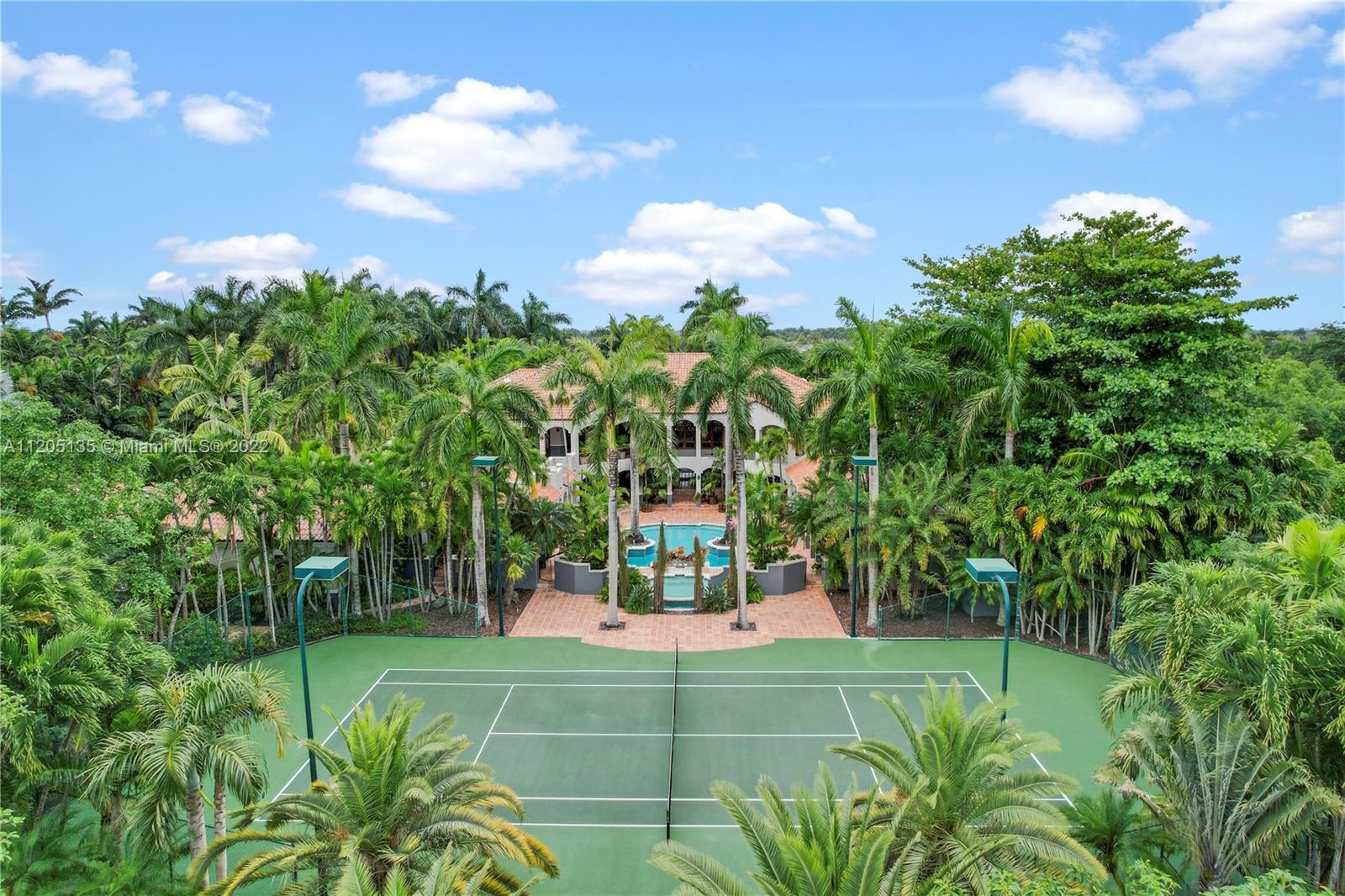 5 UPT0 10 AC RESORT ESTATE - Residential