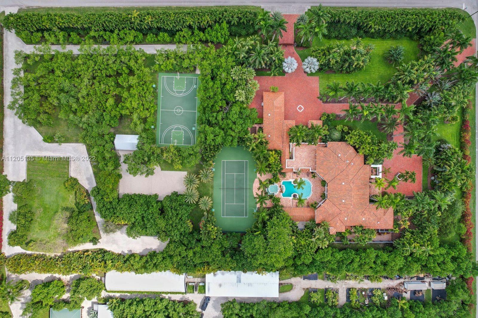 5 UPT0 10 AC RESORT ESTATE - Residential