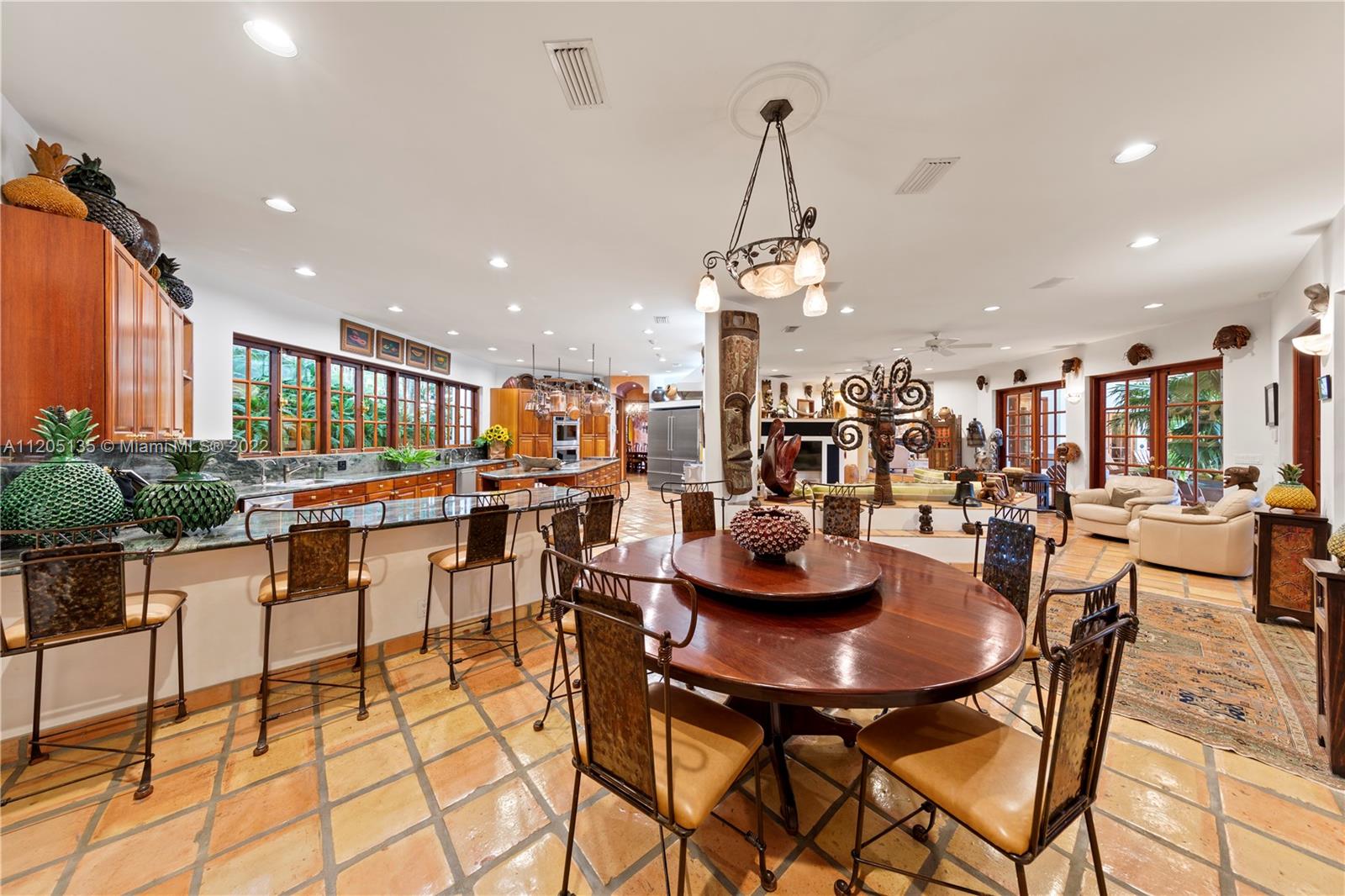 5 UPT0 10 AC RESORT ESTATE - Residential