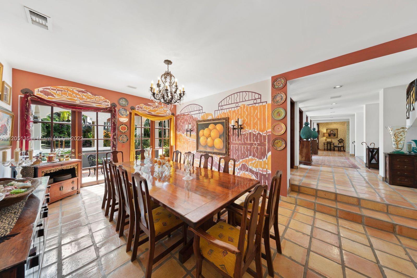5 UPT0 10 AC RESORT ESTATE - Residential