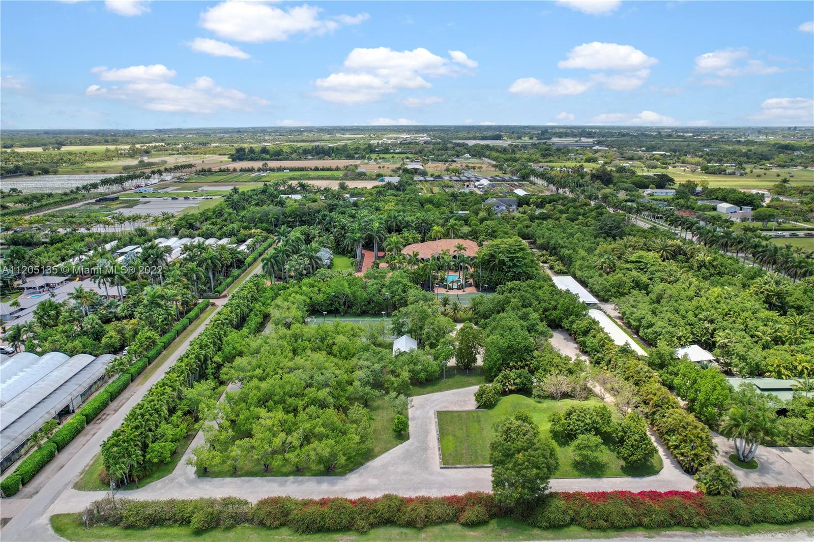 5 UPT0 10 AC RESORT ESTATE - Residential