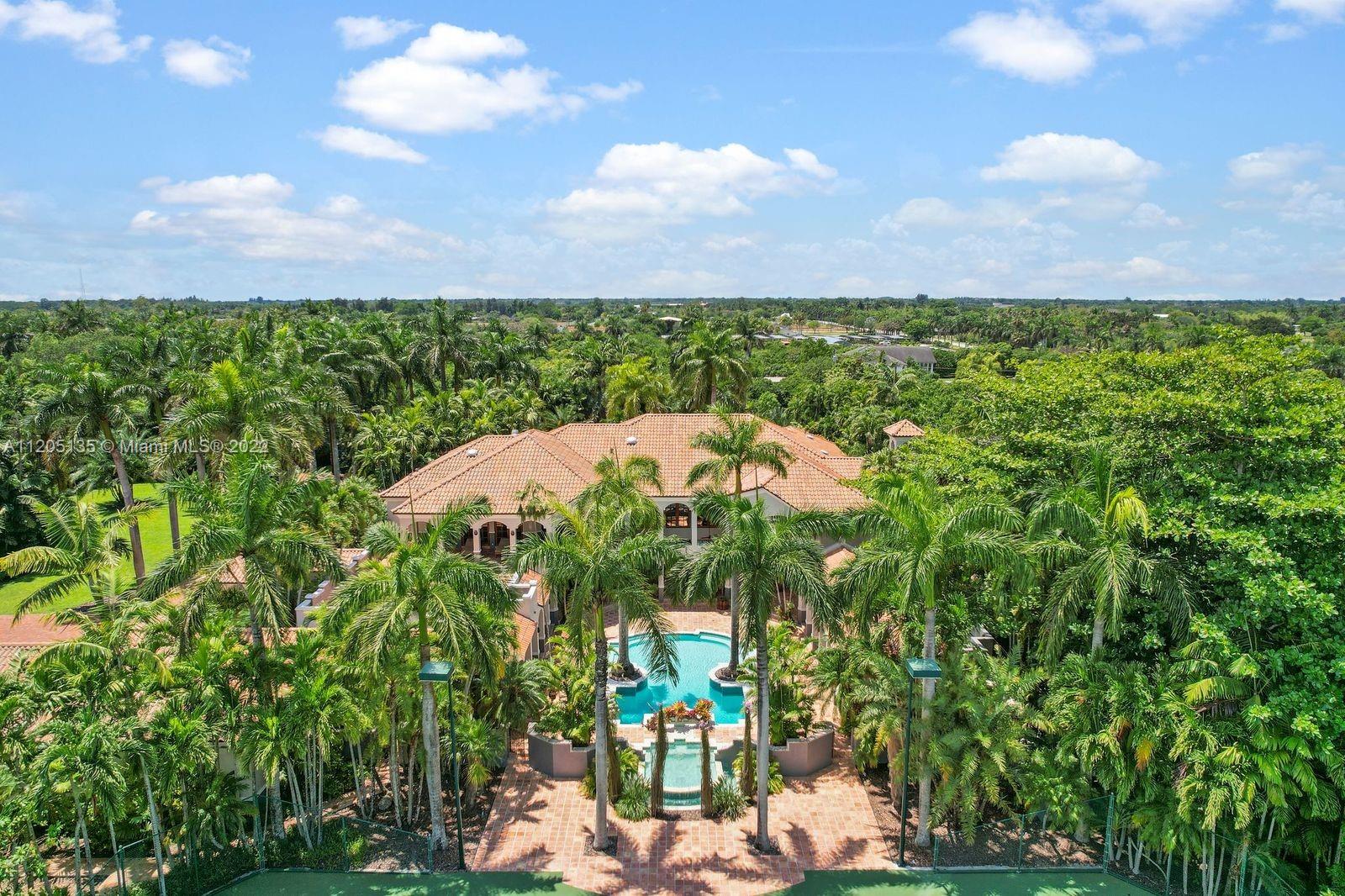 5 UPT0 10 AC RESORT ESTATE - Residential