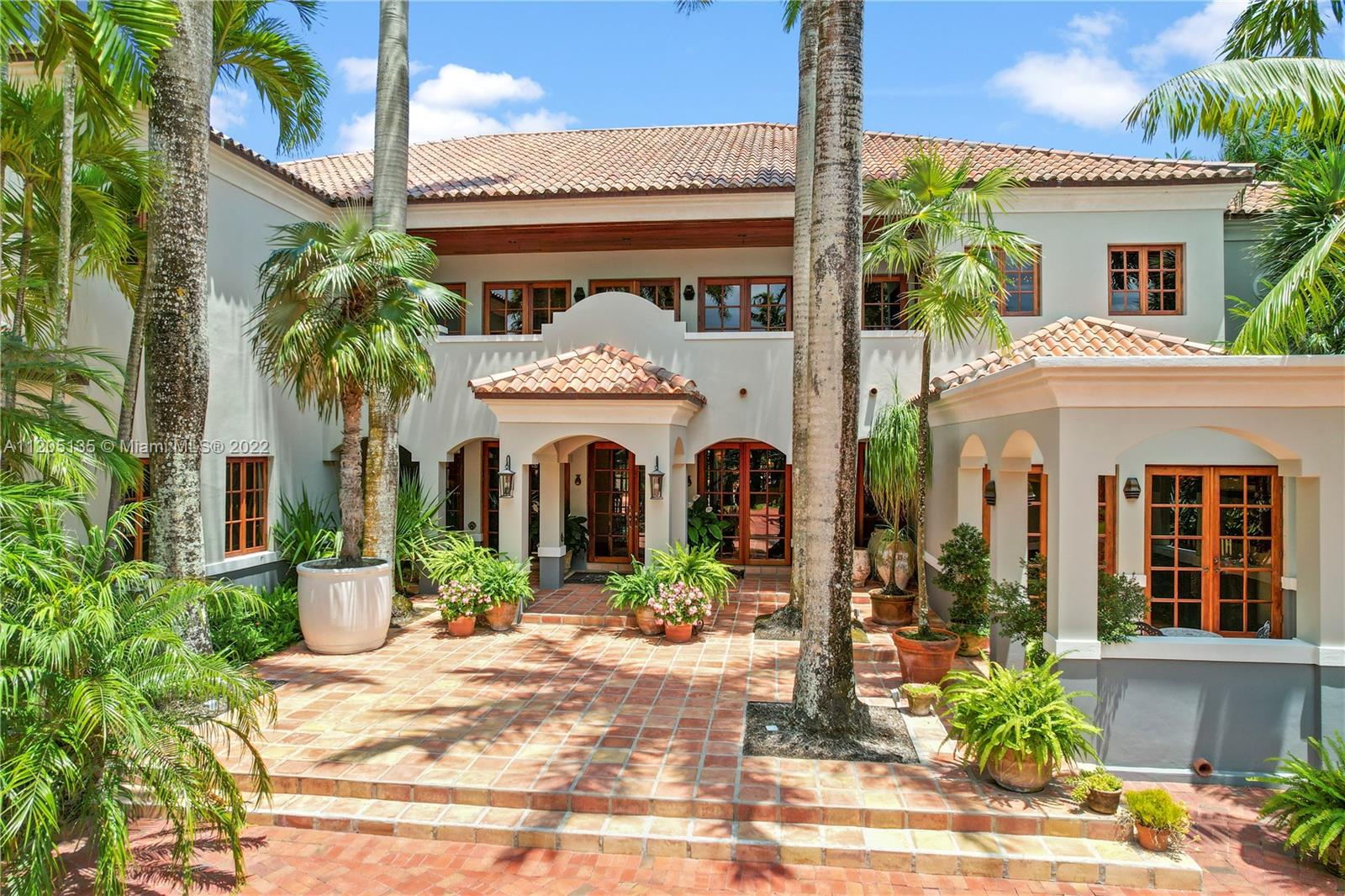 5 UPT0 10 AC RESORT ESTATE - Residential