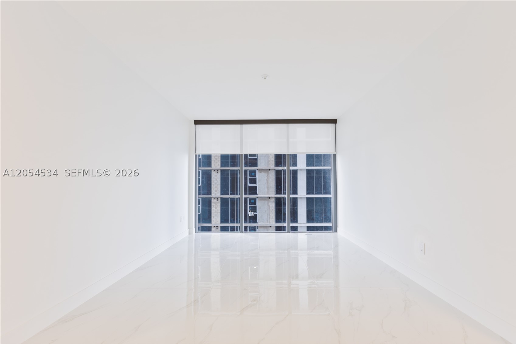 ARIA RESERVE SOUTH TOWER - Residential Lease