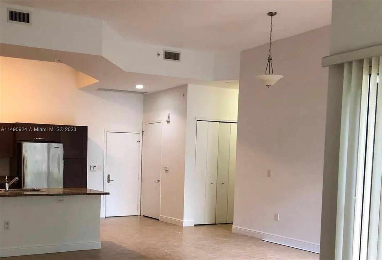 TURNBERRY VILLAGE SO TOWE - Residential Lease