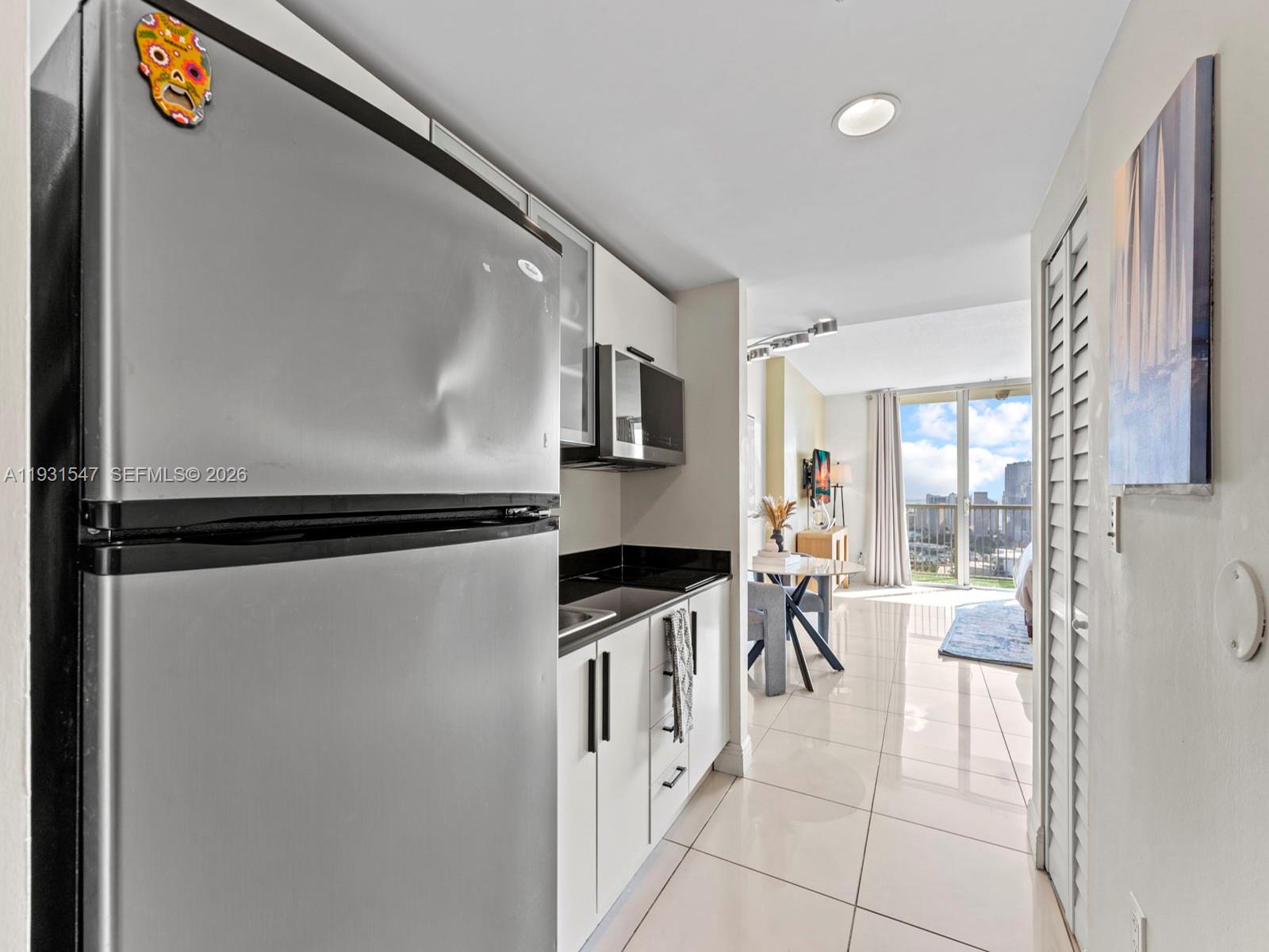 OPERA TOWER CONDO - Residential