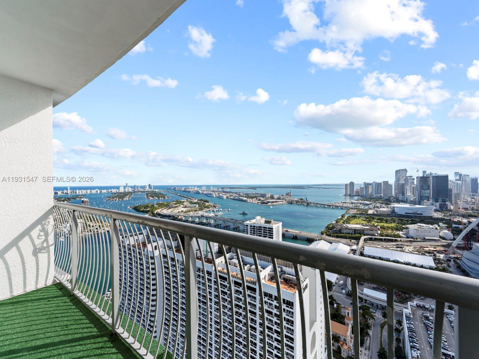 OPERA TOWER CONDO - Residential