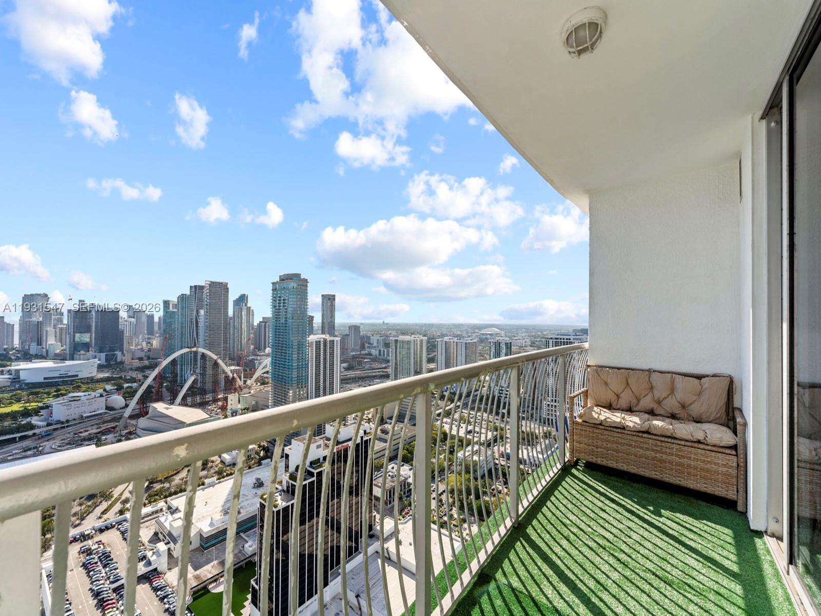 OPERA TOWER CONDO - Residential