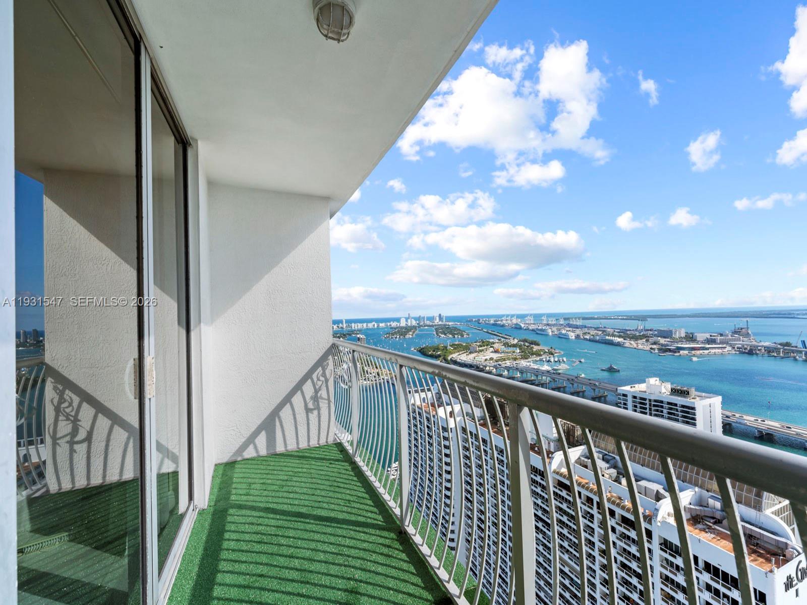 OPERA TOWER CONDO - Residential