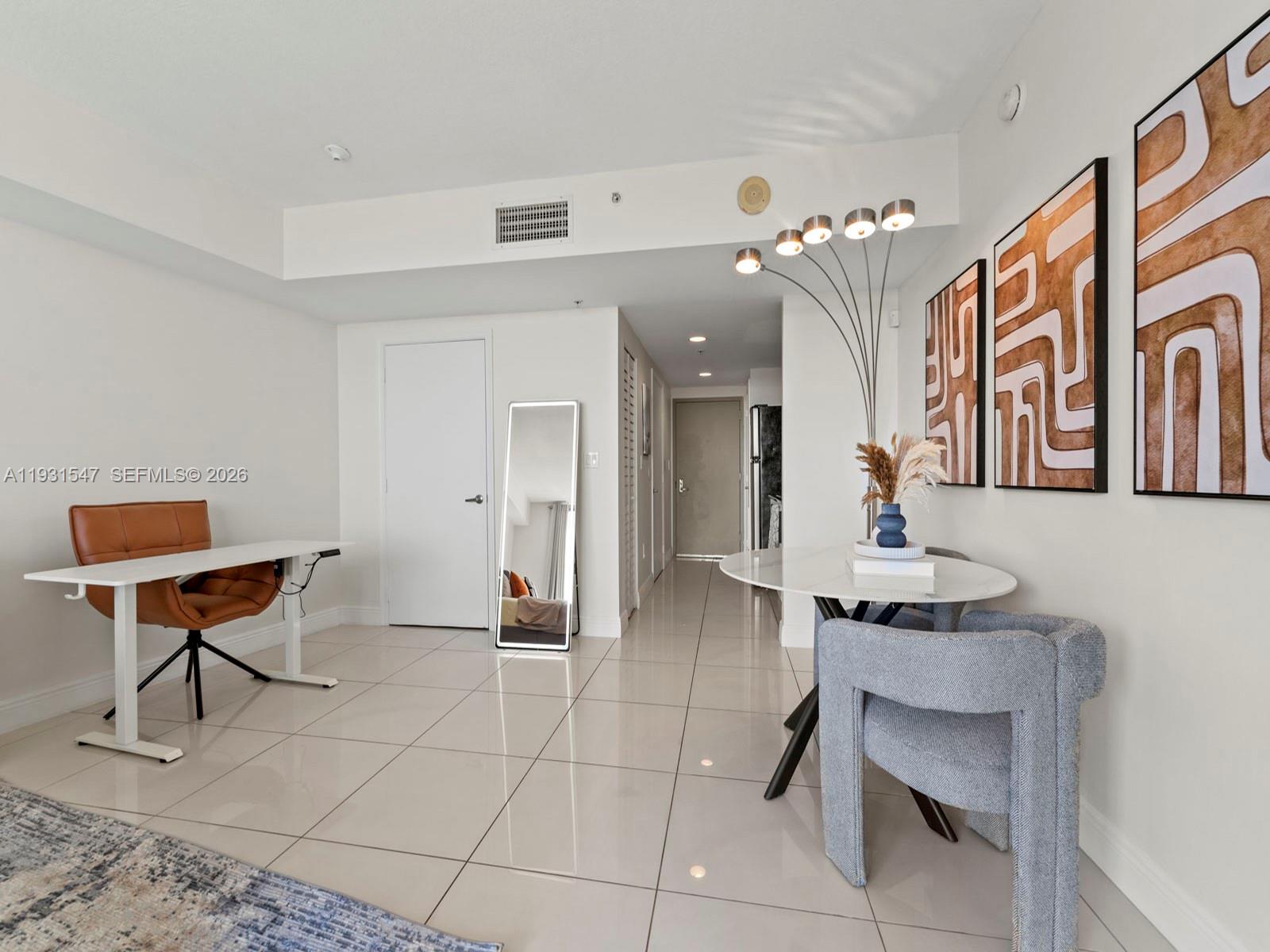 OPERA TOWER CONDO - Residential