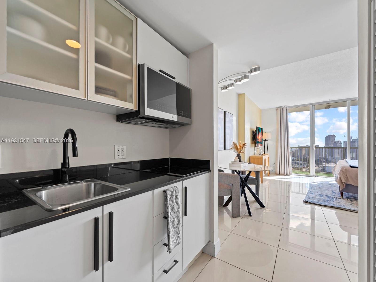 OPERA TOWER CONDO - Residential