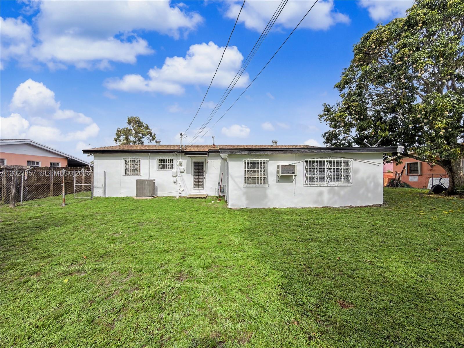 WINDWARD ESTATES SEC 1 - Residential