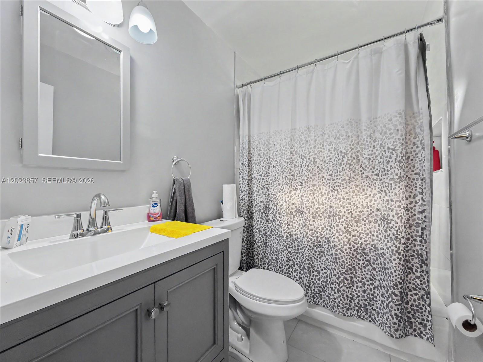WINDWARD ESTATES SEC 1 - Residential