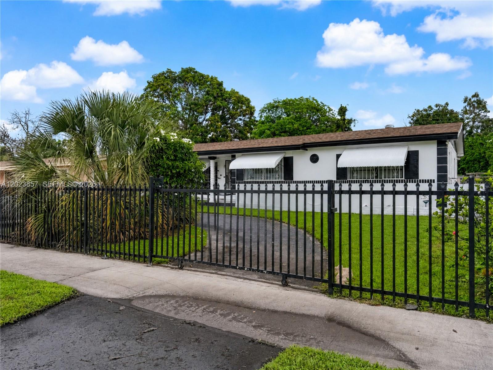 WINDWARD ESTATES SEC 1 - Residential