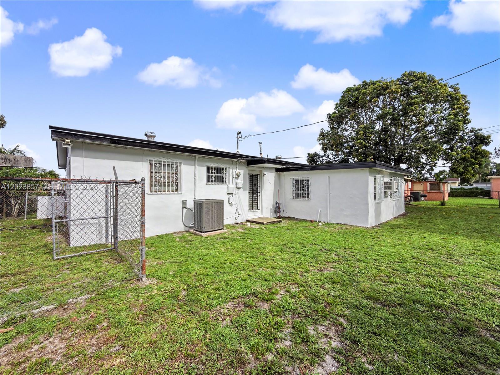WINDWARD ESTATES SEC 1 - Residential