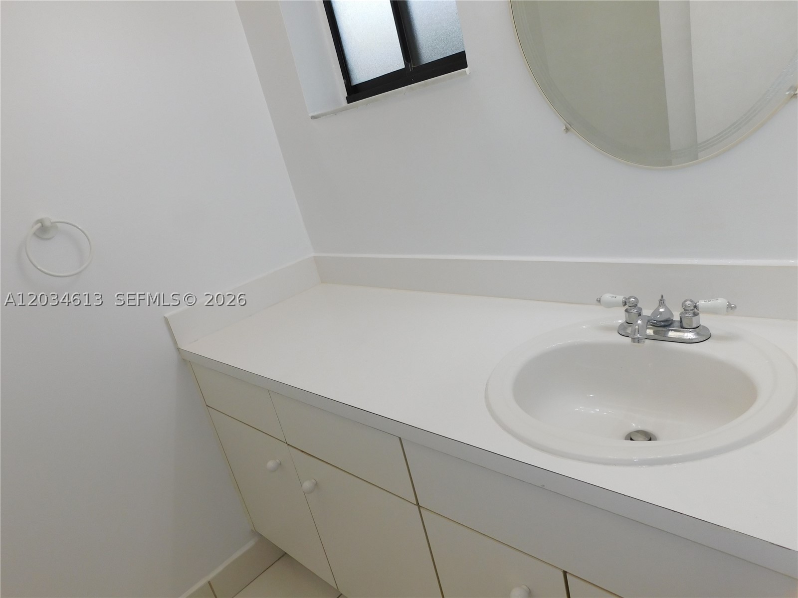 THE HORIZONS CONDO #2 - Residential Lease