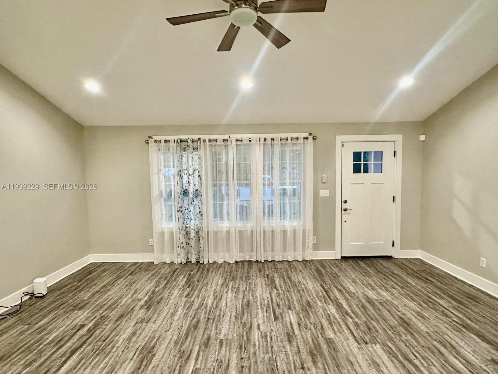 CENTURY ESTATES - Residential Lease