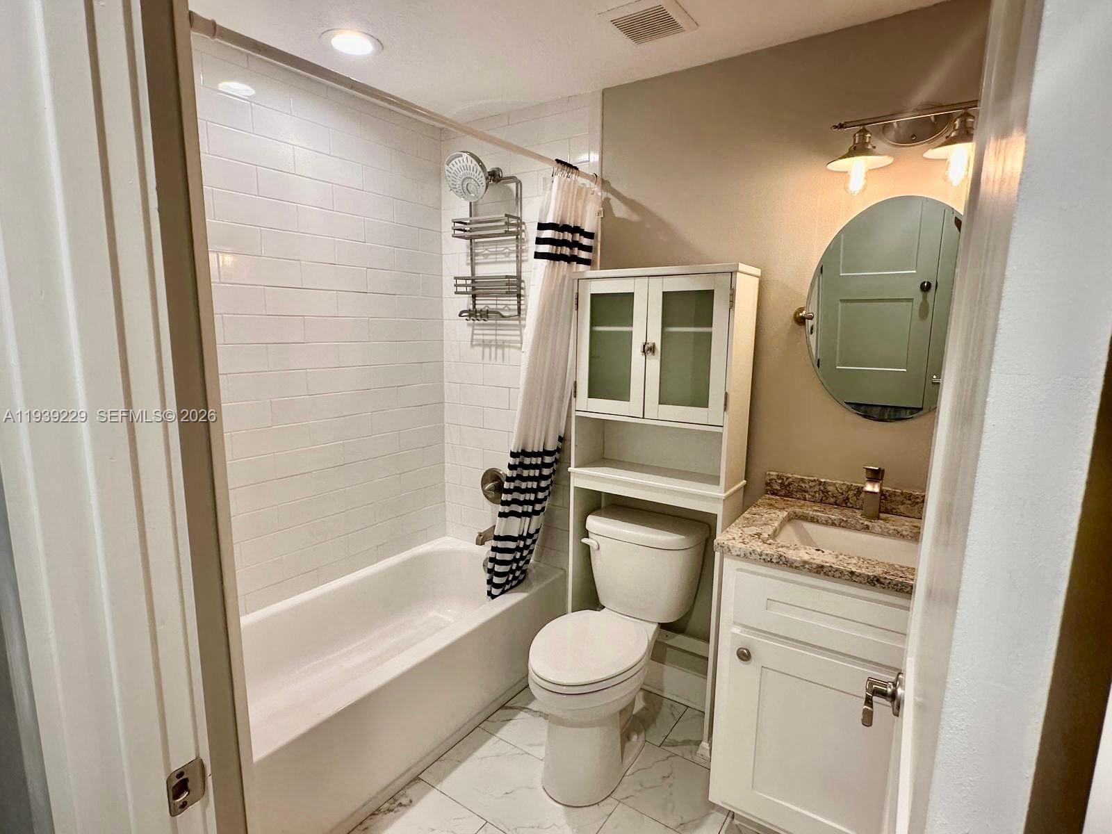 CENTURY ESTATES - Residential Lease