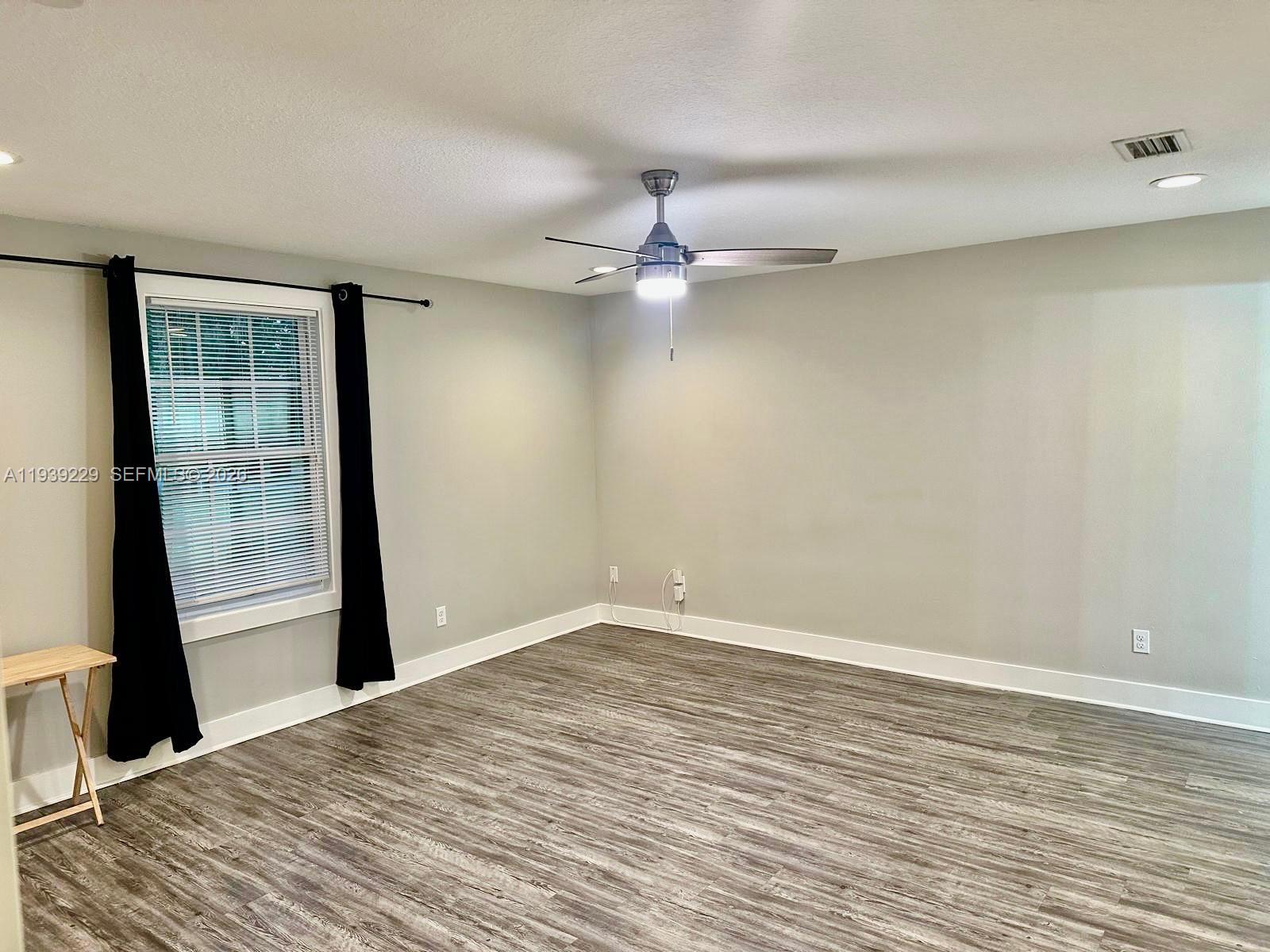 CENTURY ESTATES - Residential Lease