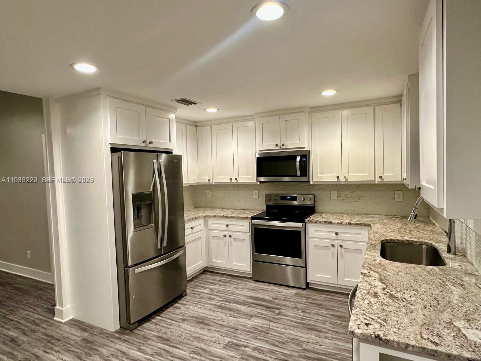 CENTURY ESTATES - Residential Lease