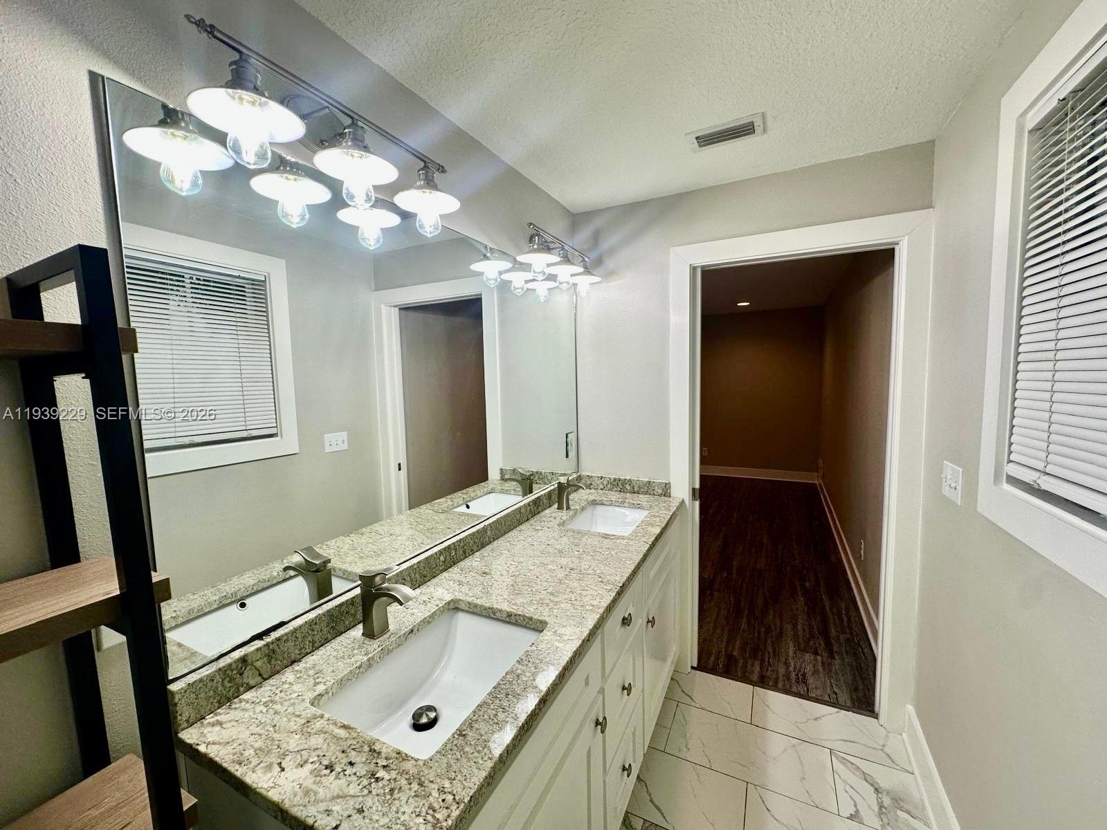 CENTURY ESTATES - Residential Lease