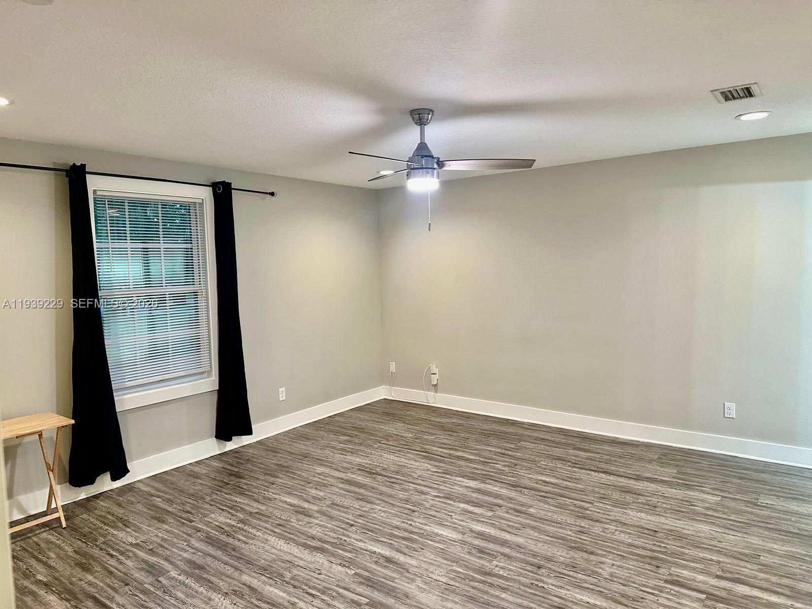 CENTURY ESTATES - Residential Lease