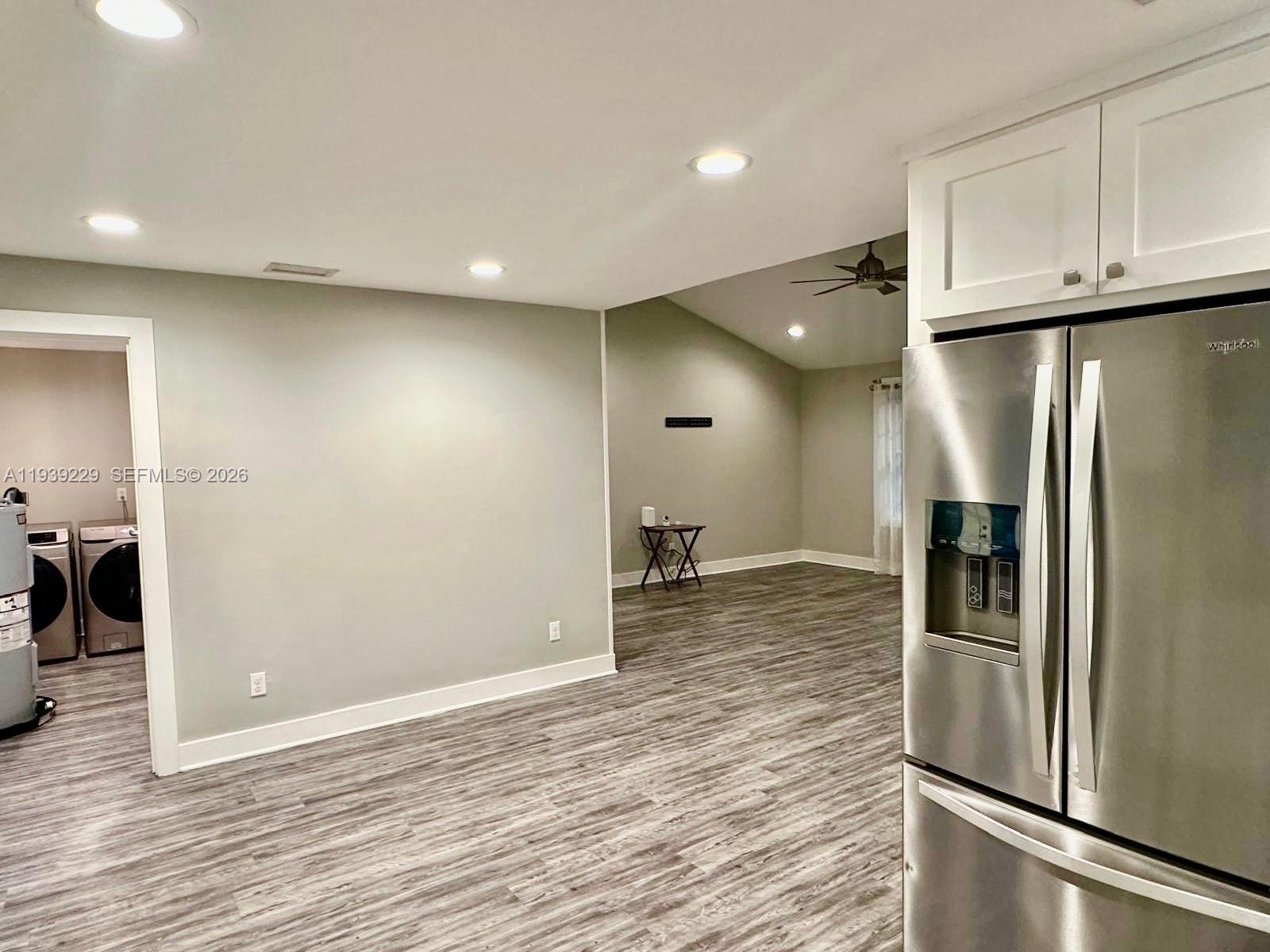CENTURY ESTATES - Residential Lease