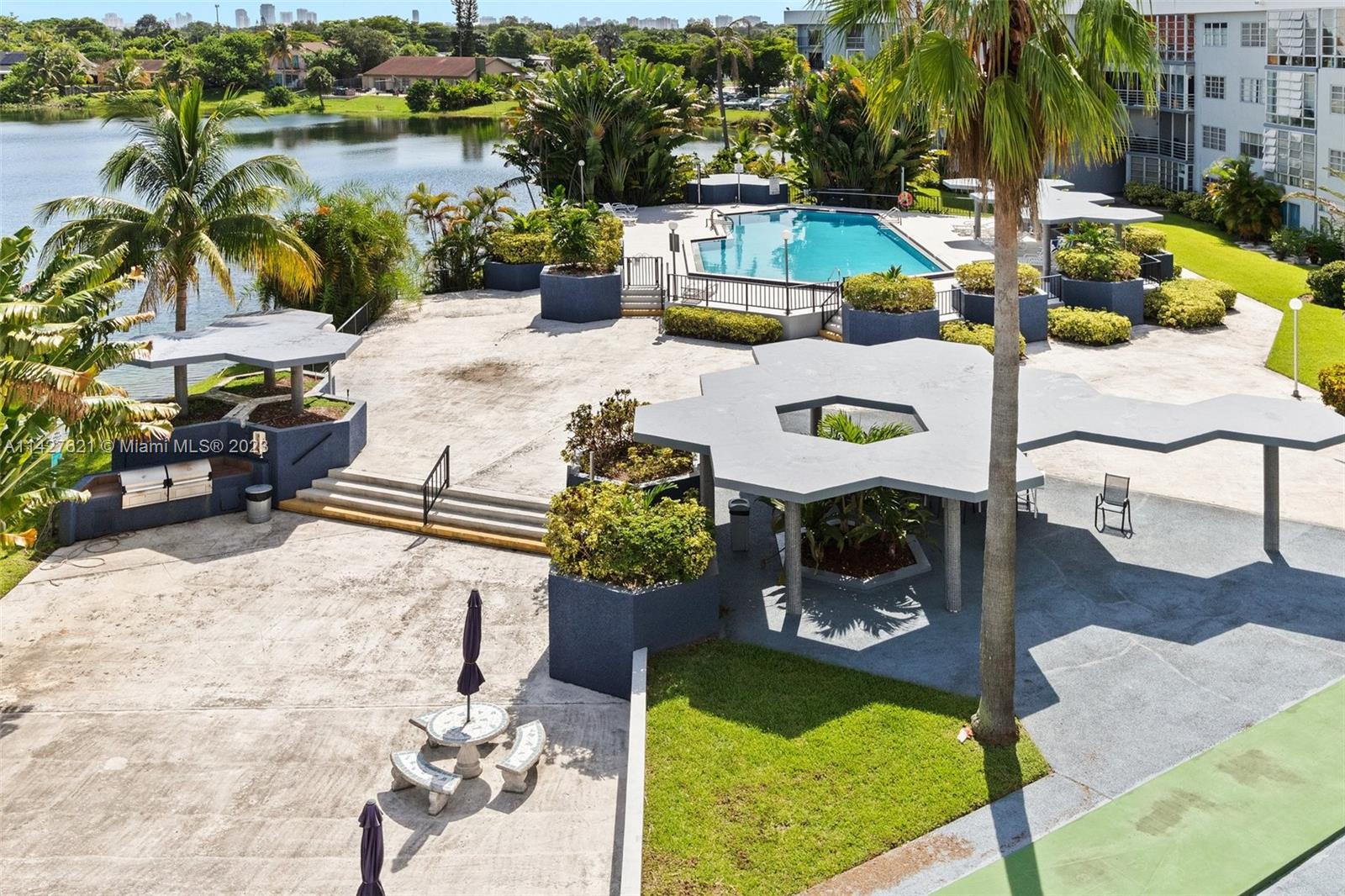 AZURE LAKE CONDO - Residential