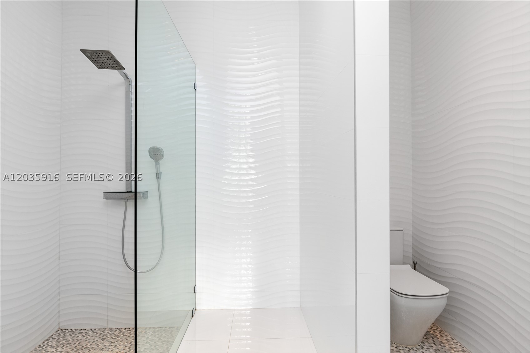 THREE ISLANDS 3RD SEC - Residential Lease