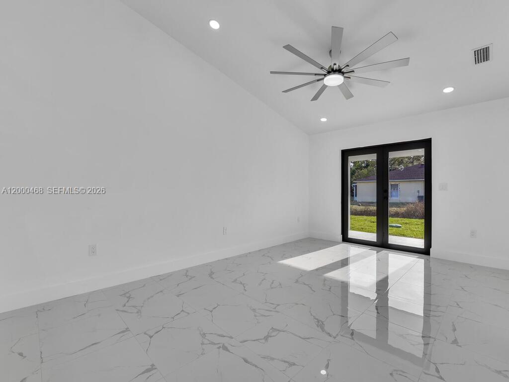 LEHIGH ESTATES - Residential Income